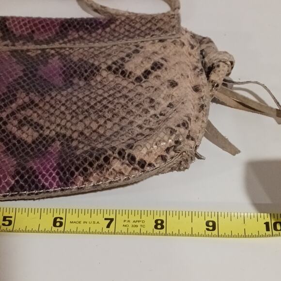 Rhythm & Rhyme metallic snake print fringe crossbody bag - Picture 7 of 8